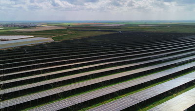 צפו: צילום אווירי של החווה הסולרית בגבעולים