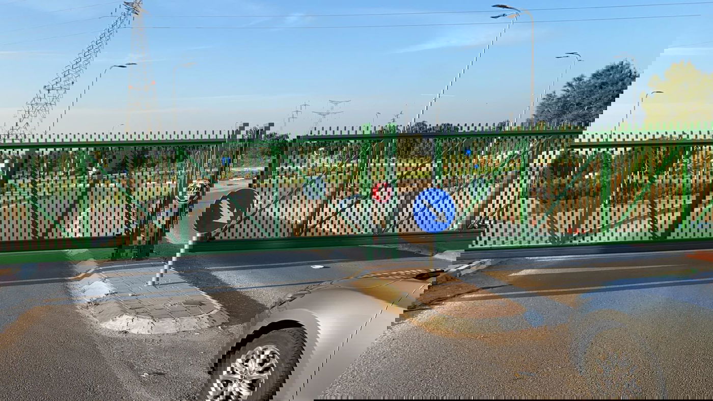 עיריית אלעד סגרה את אחד מהכבישים הראשיים