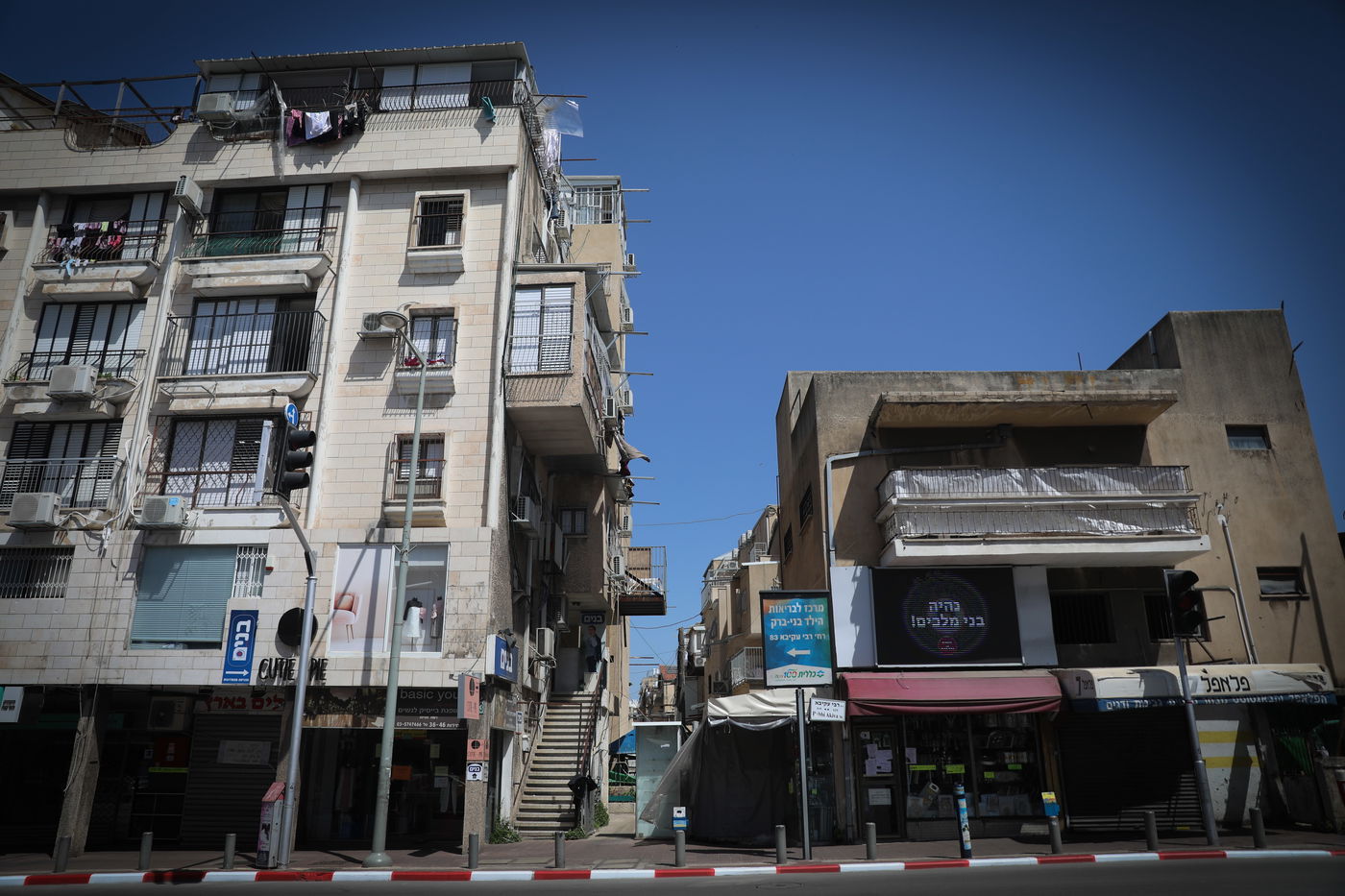 גלריה נרחבת: העיר בני ברק תחת הסגר