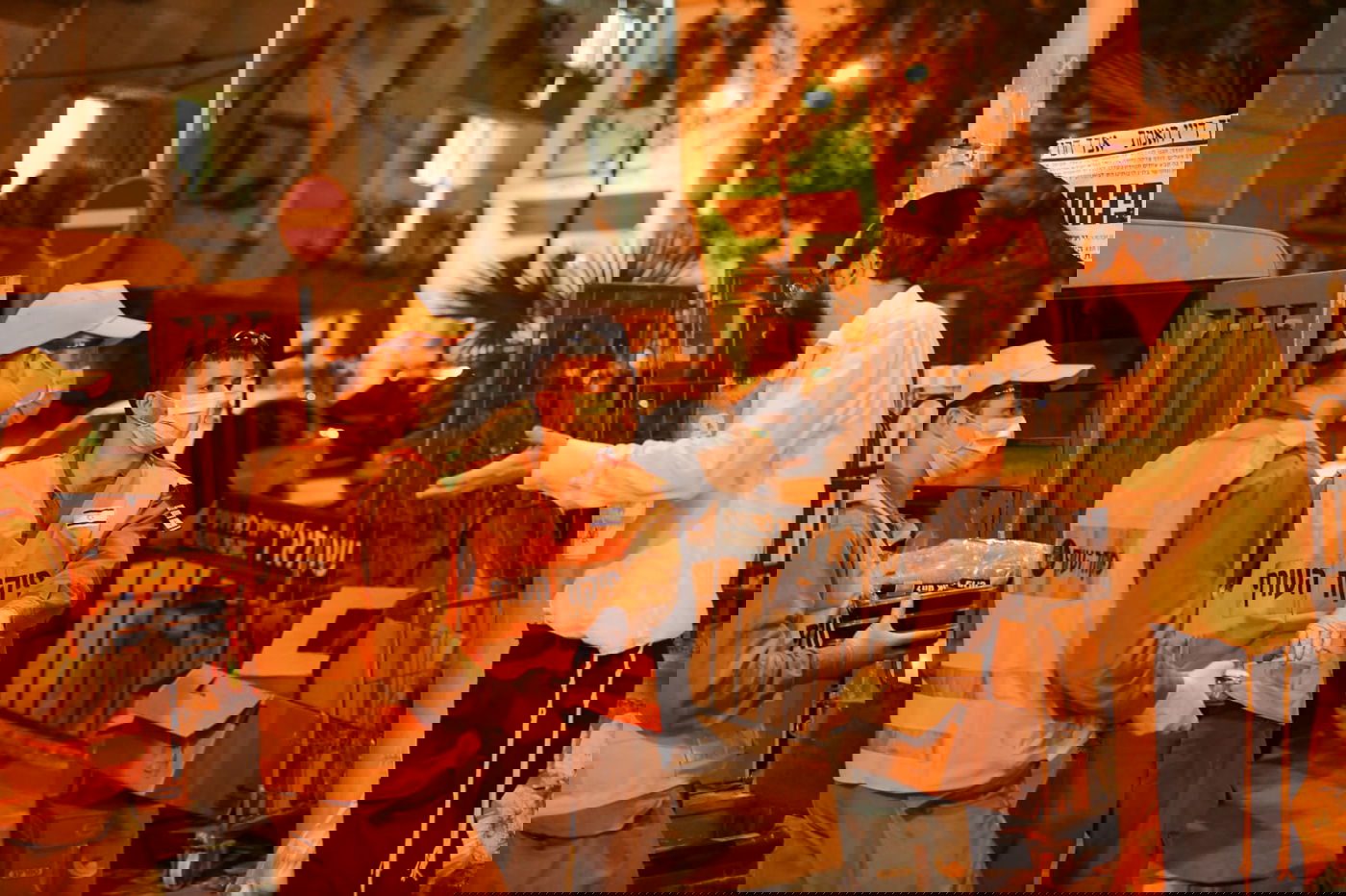 תיעוד נרחב: ההסגר בבני ברק • ביום ובלילה