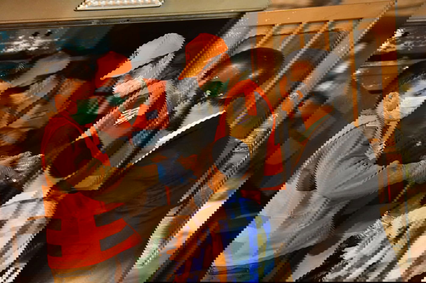 תיעוד נרחב: ההסגר בבני ברק • ביום ובלילה