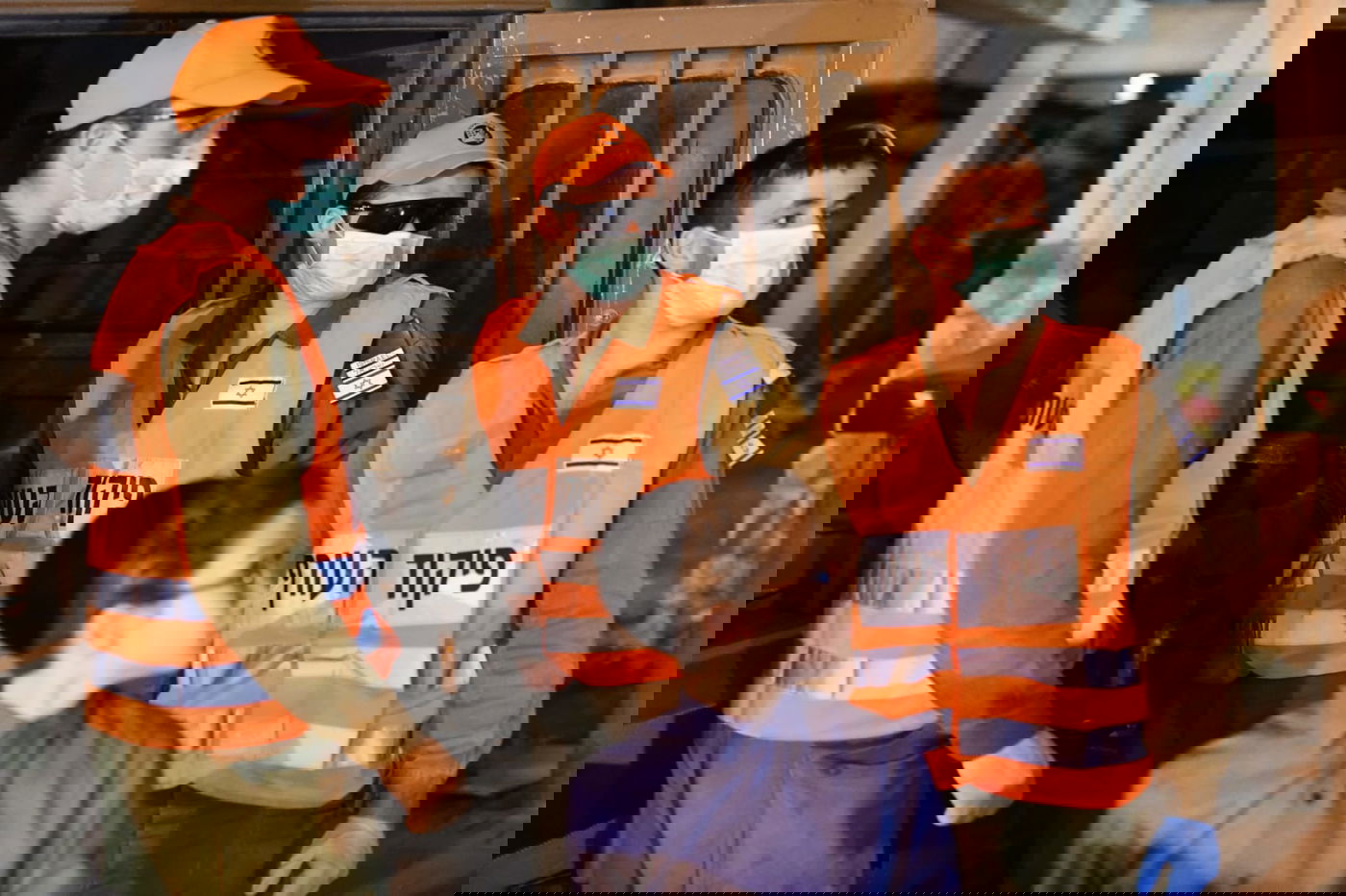 תיעוד נרחב: ההסגר בבני ברק • ביום ובלילה