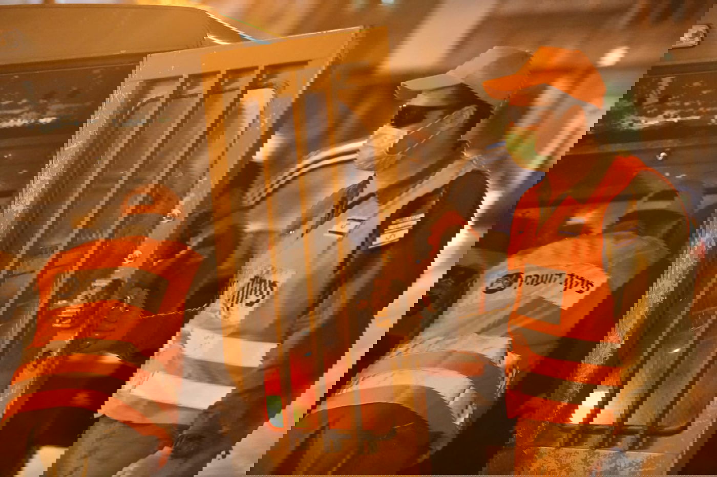 תיעוד נרחב: ההסגר בבני ברק • ביום ובלילה