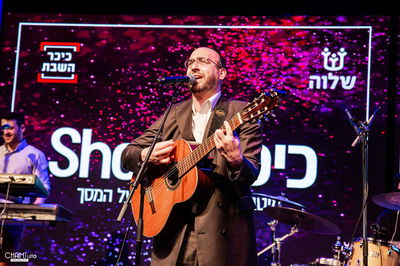 צפו ב"כיכר Show": פיני איינהורן בקומזיץ מרגש ומשמח