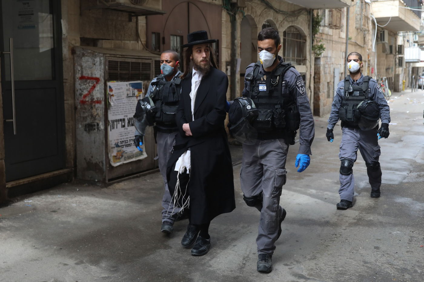 כוחות משטרה במאה שערים