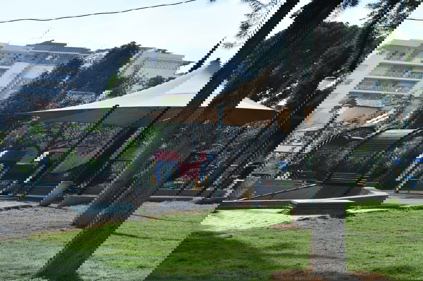 גלריה מרמת גן - בצל נגיף הקורונה • צפו