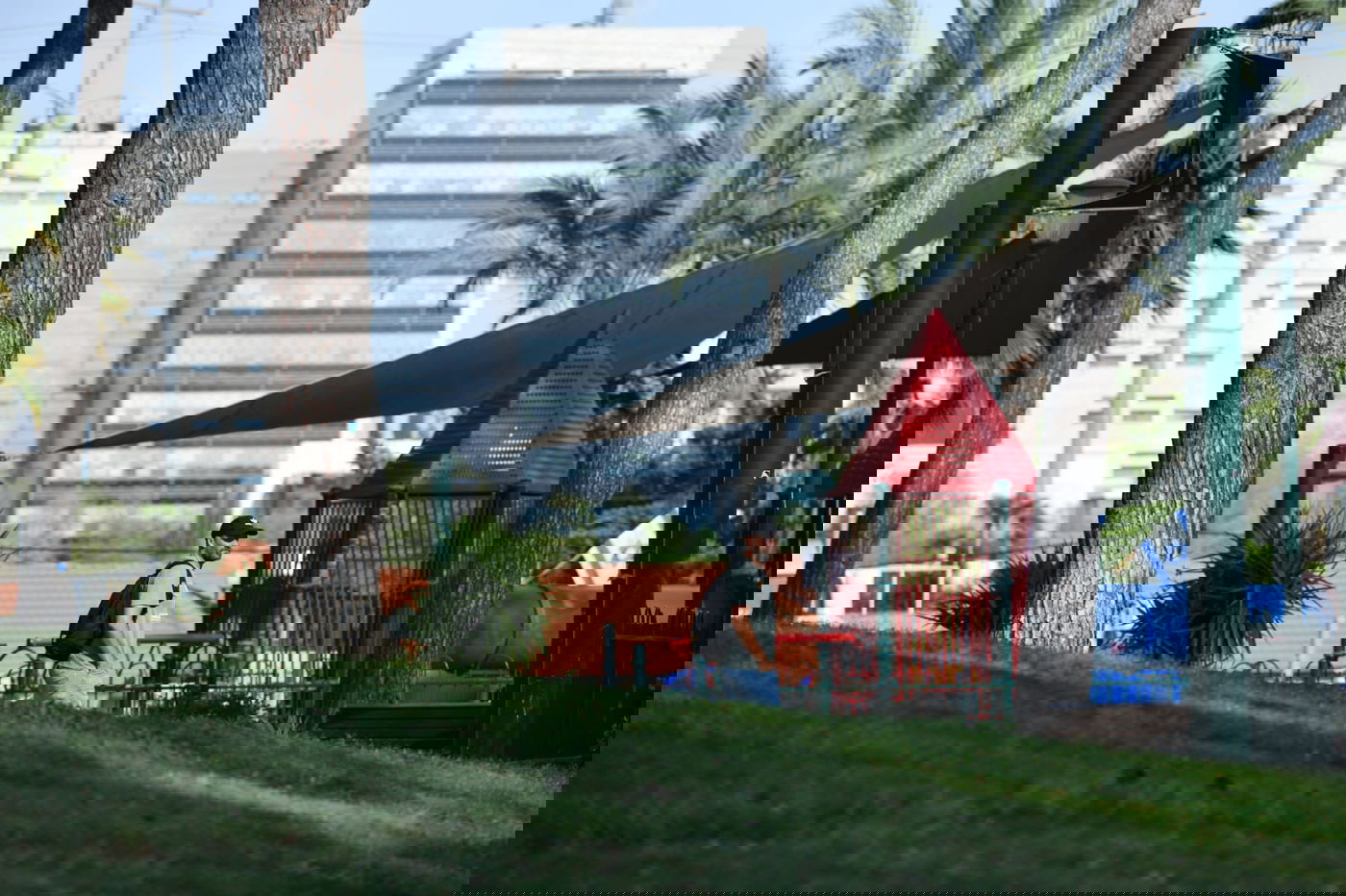 גלריה מרמת גן - בצל נגיף הקורונה • צפו