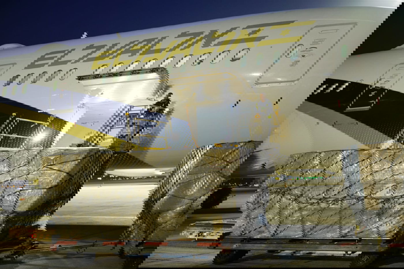 צפו: המטוס הראשון עם הציוד הרפואי מסין - נחת בנתב"ג