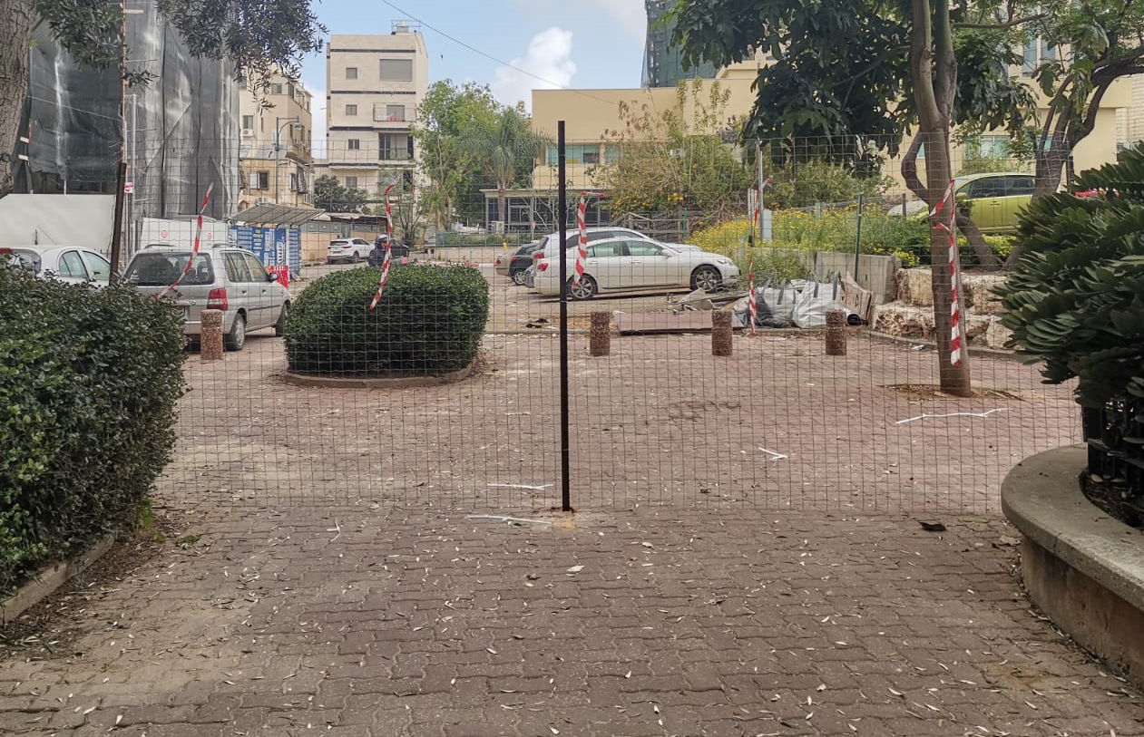 החסימות, שהוסרו בהמשך