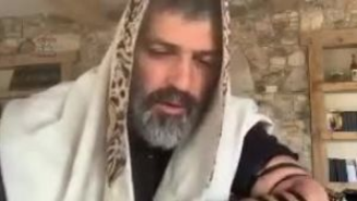 צבי יחזקאלי בסרטון חיזוק מיוחד לחג הפסח