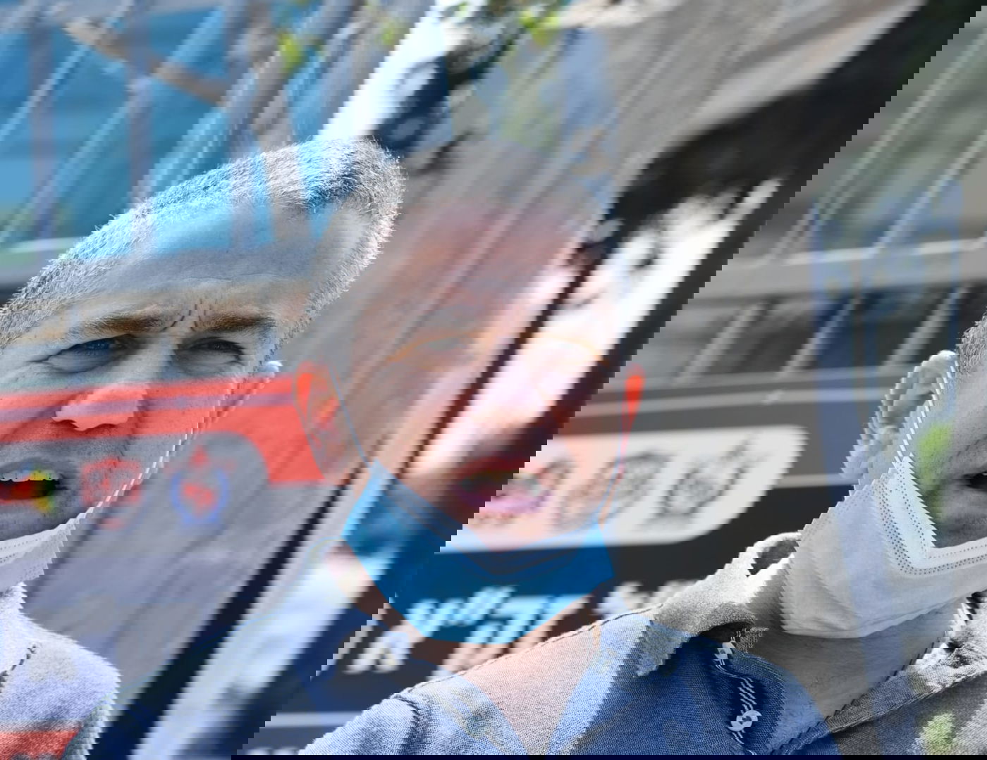 שמעון ריקלין וינון מגל רקדו בבני ברק • תיעוד