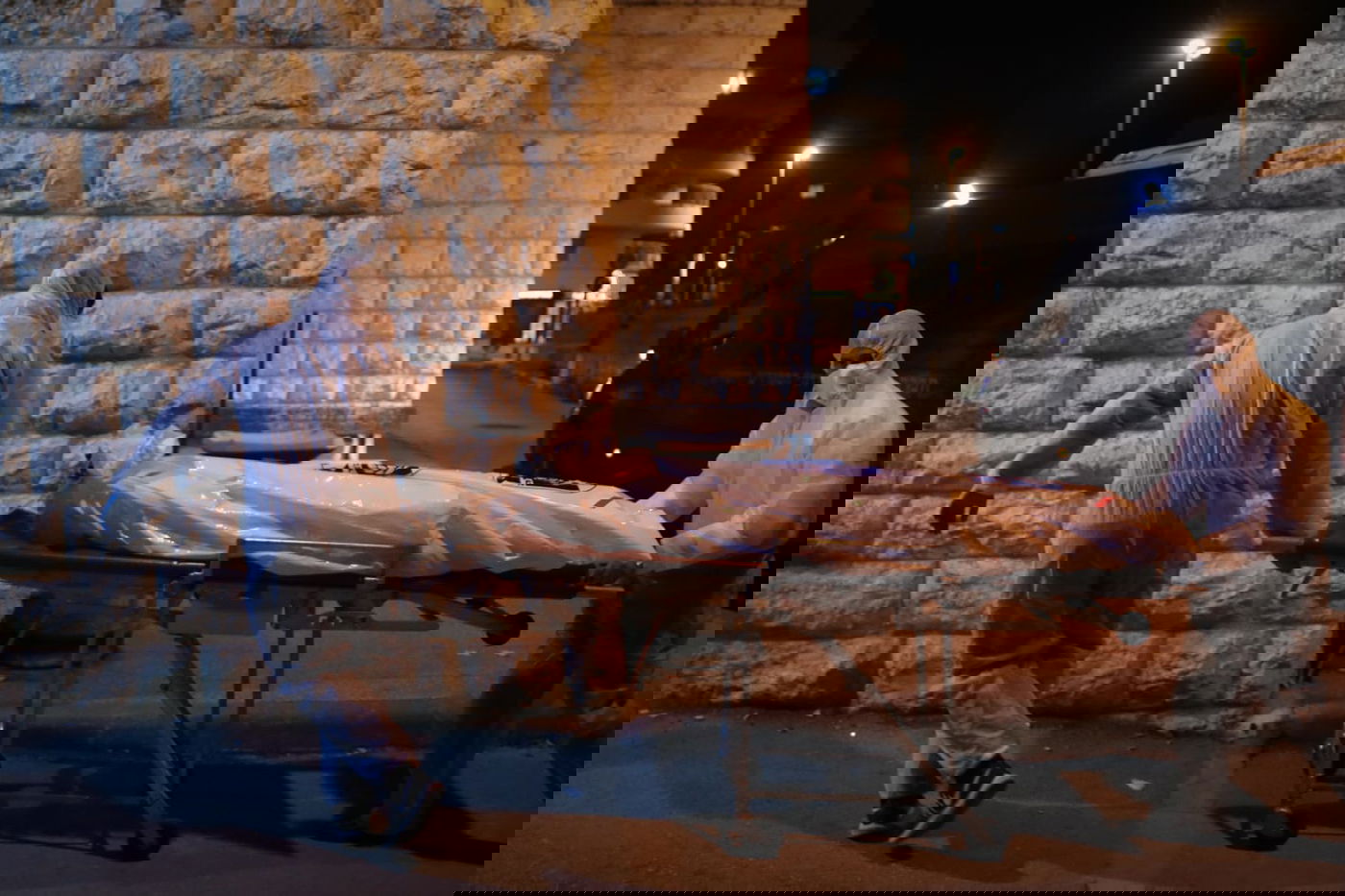 תיעוד: מיטת הראשון לציון הגר"א בקשי דורון זצ"ל הגיעה ל'שמגר'