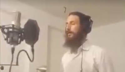 אילון הייטנר מבצע את שירו של הרב גינזבורג
