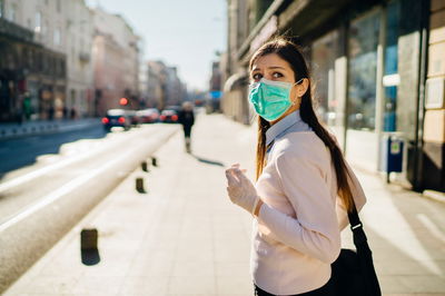 אפשר להכין מסכה בבית - בקלות