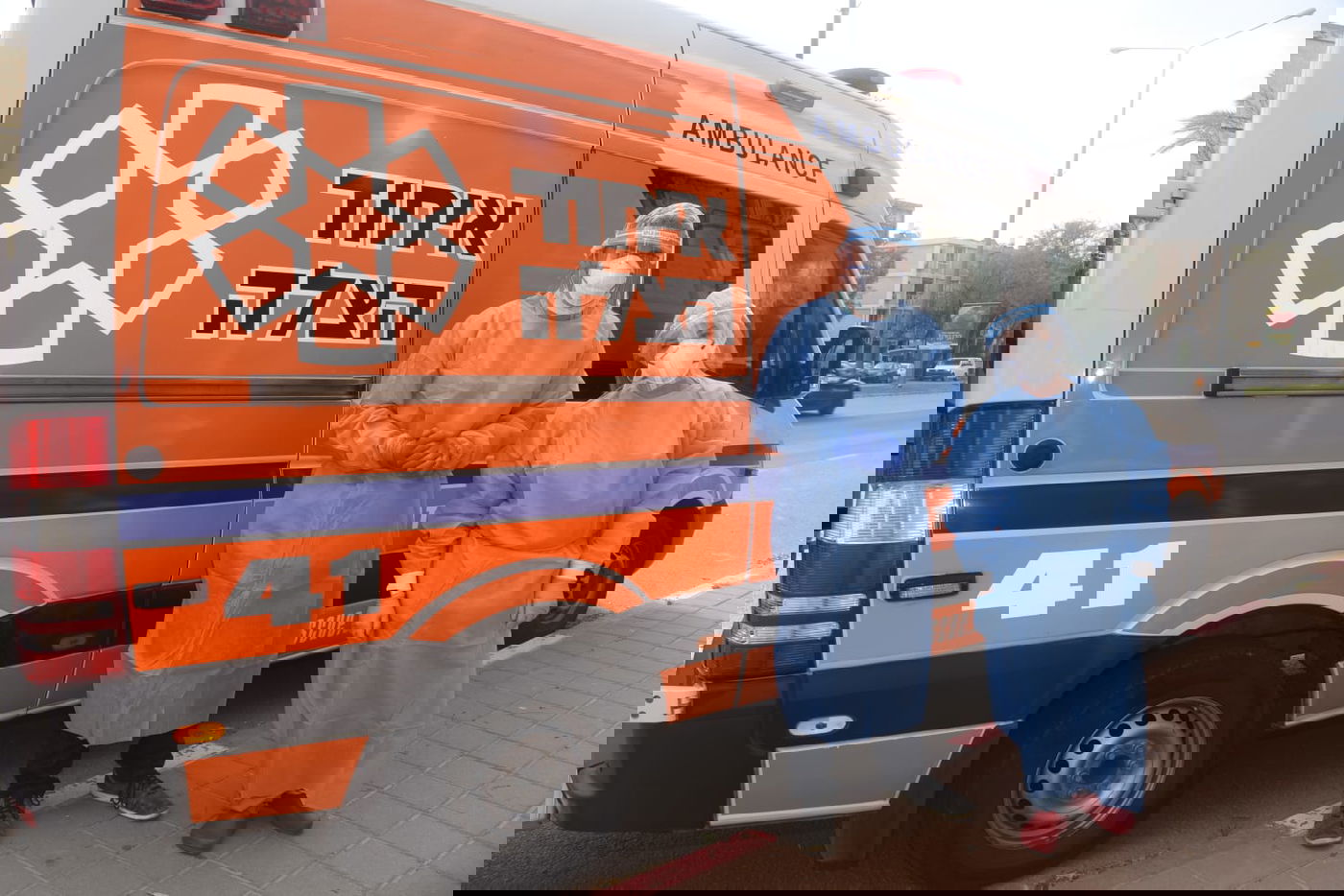 "חדר ההזרקות" הנייד והסטרילי שמופעל מתוך אמבולנס של איחוד הצלה