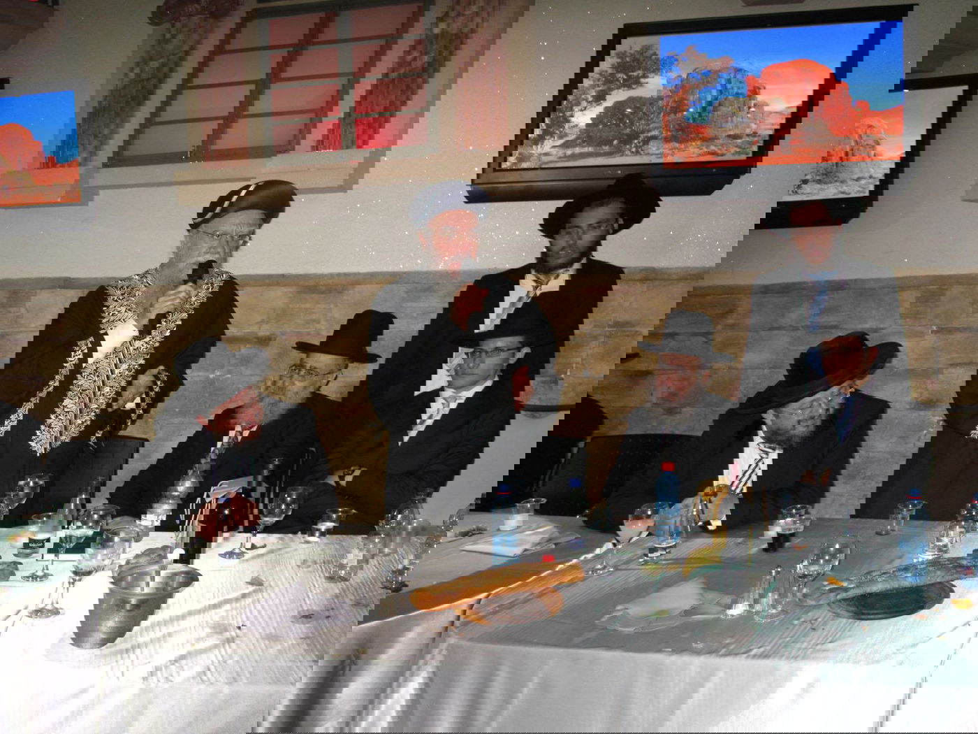 מראות חייו של הראשון לציון הגר"א בקשי דורון זצ"ל • צפו