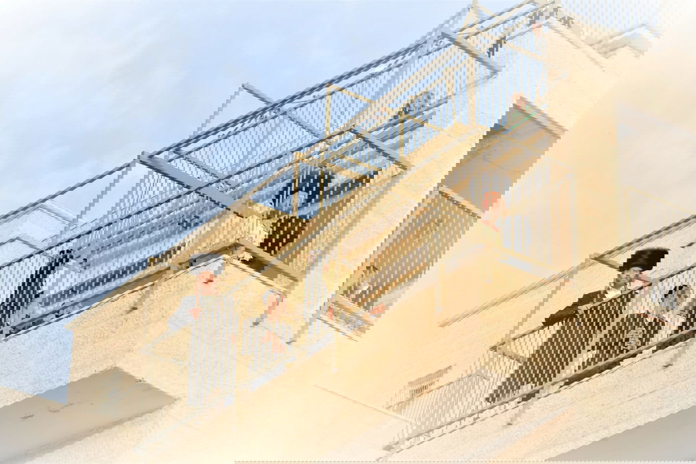 שיעור תורה במרפסות בביתר עילית • צפו