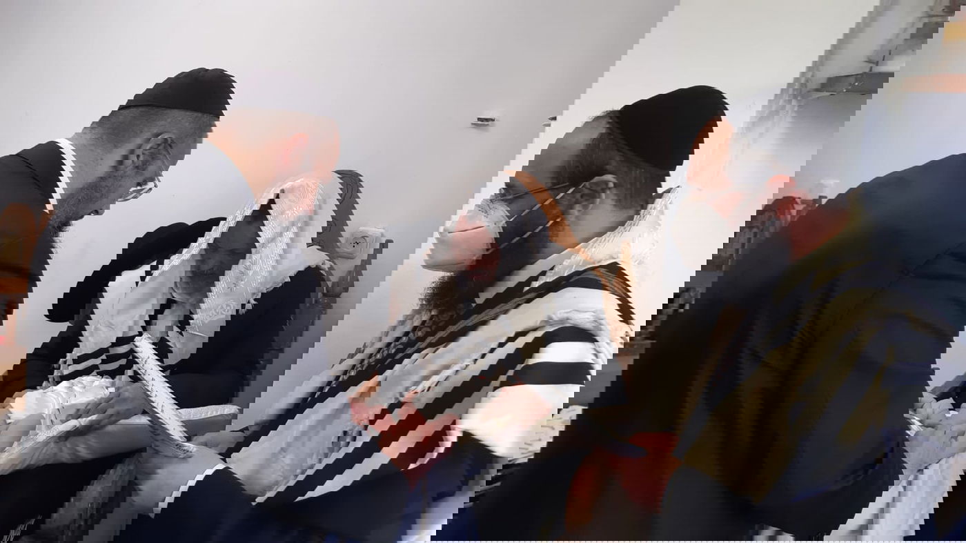 שעה לאחר ההלוויה: ברית לנכד זקן הראשונים לציון זצ"ל