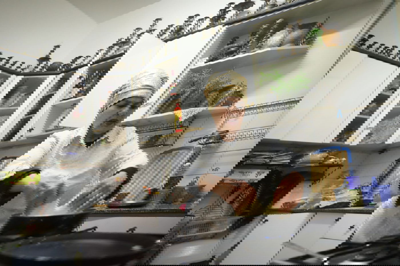 כך משפחת מגידיש הכינה מופלטות • תיעוד