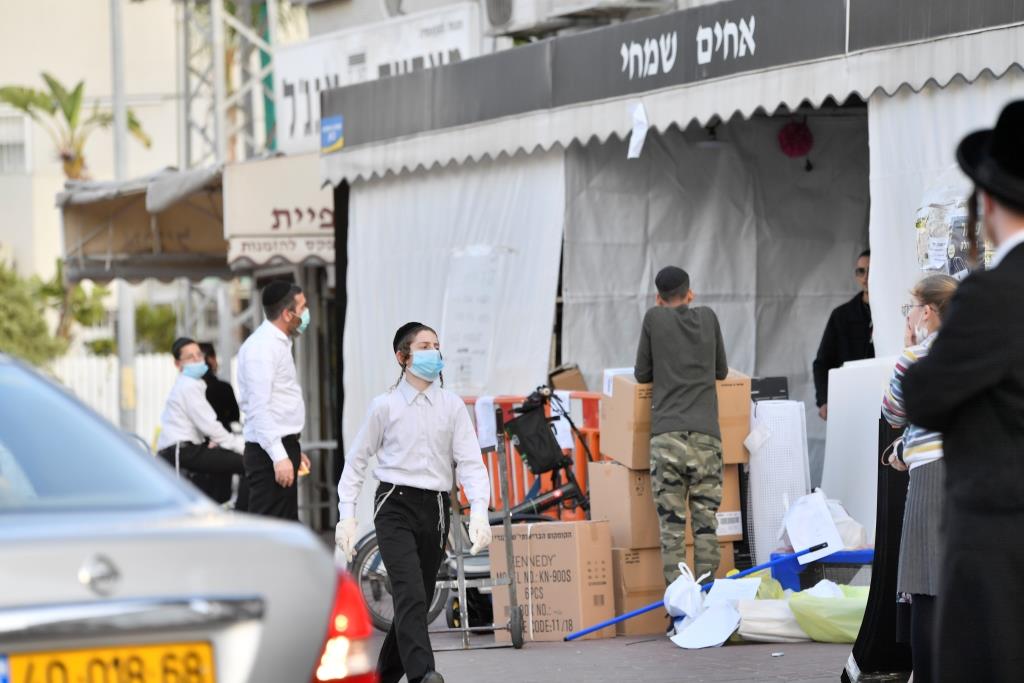 שגרת החיים של תושבי אשדוד החרדים בצל הקורונה - צפו