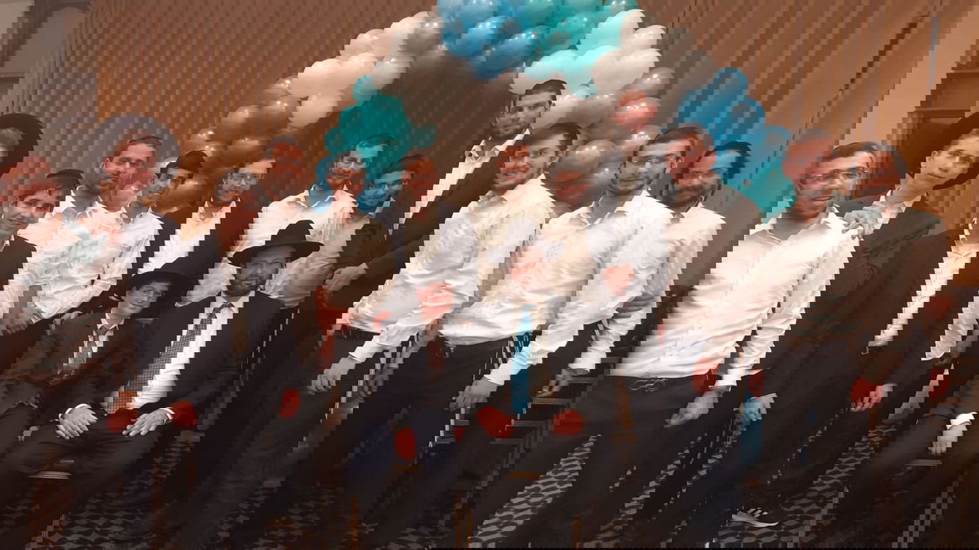 צפו: חגיגת בר מצווה מרגשת במלון הקורונה