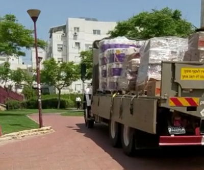 מודיעין עילית: משפחות התחננו לקבל אוכל, אך הוא נותר במתנ"ס