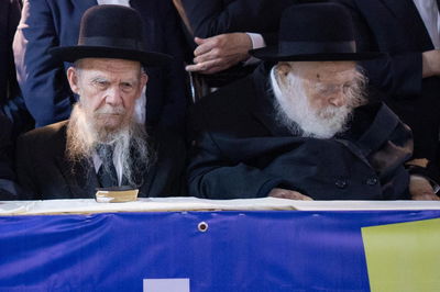 מרן הגר"ח קנייבסקי והגרי"ג אדלשטיין