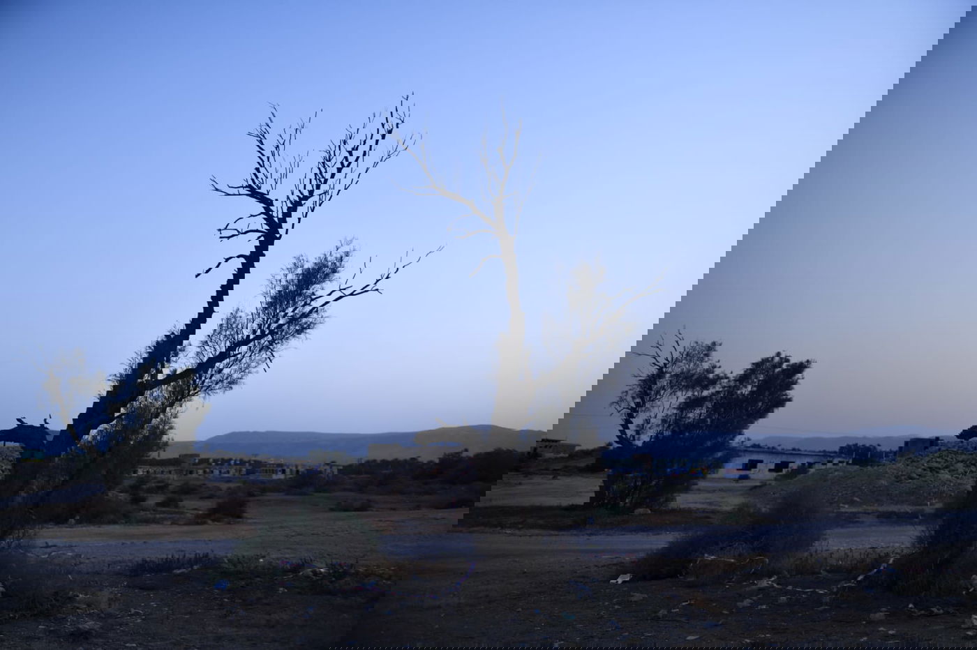 טיול בין הזמנים מצולם אל נחל פרת • תיעוד