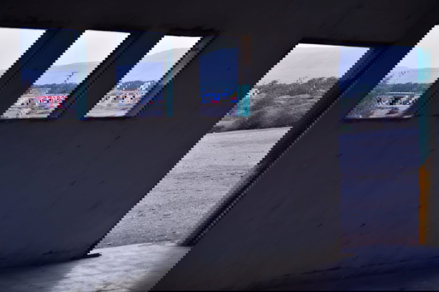 טיול בין הזמנים מצולם אל נחל פרת • תיעוד