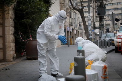 13,883 נדבקים; 142 במצב קשה; 181 מתים