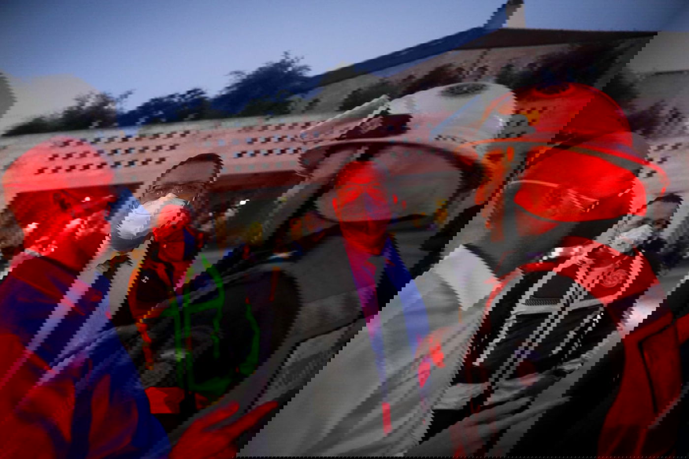 הצתה? שריפה פרצה בעיריית ירושלים • צפו