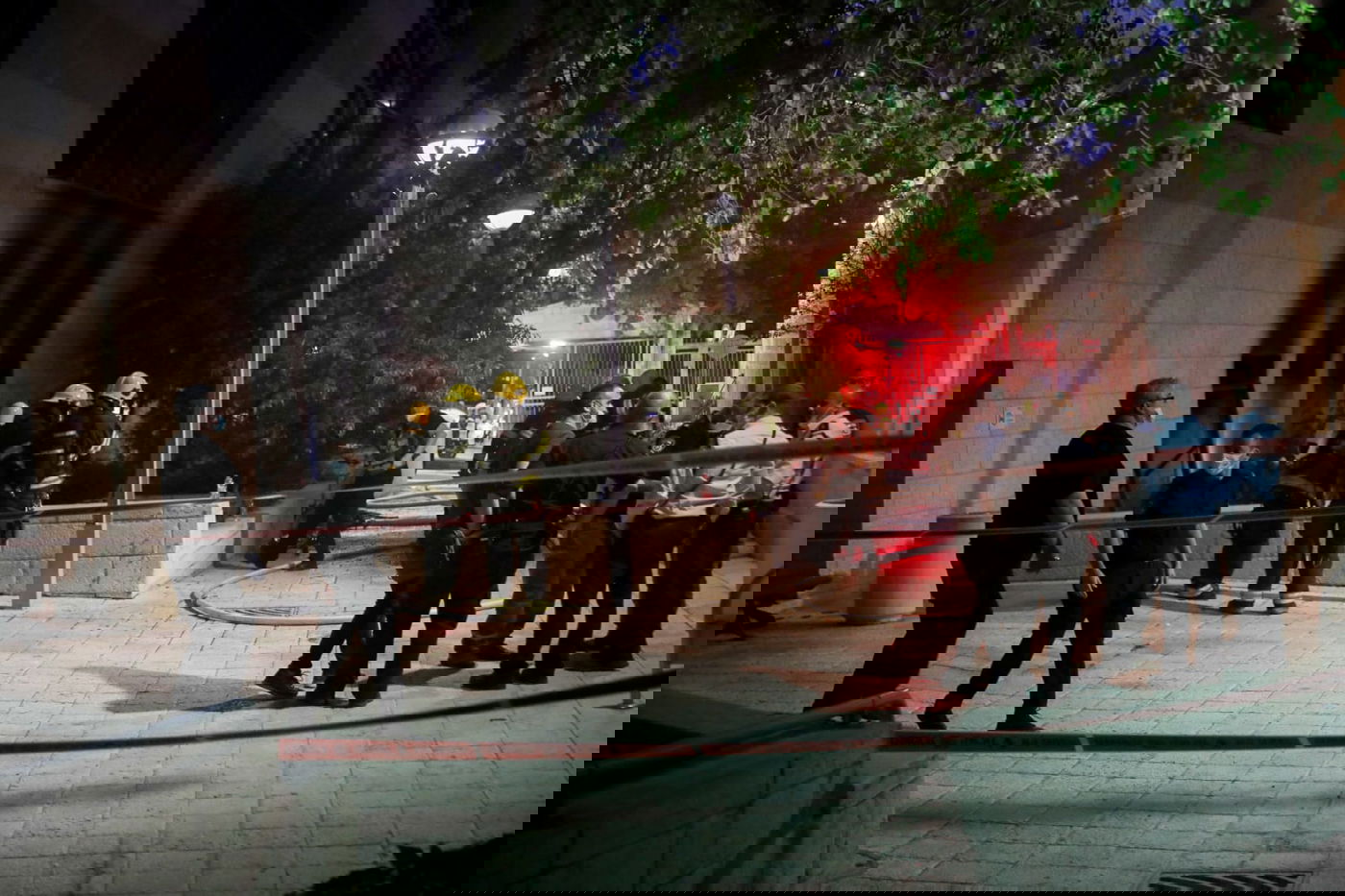 הצתה? שריפה פרצה בעיריית ירושלים • צפו