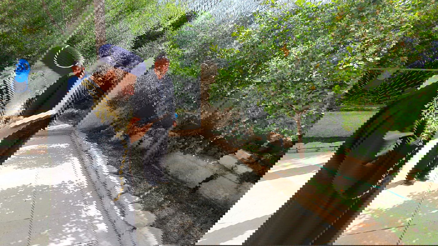 צפו בתיעוד: הראשון לציון הגר"י יוסף בברכת האילנות