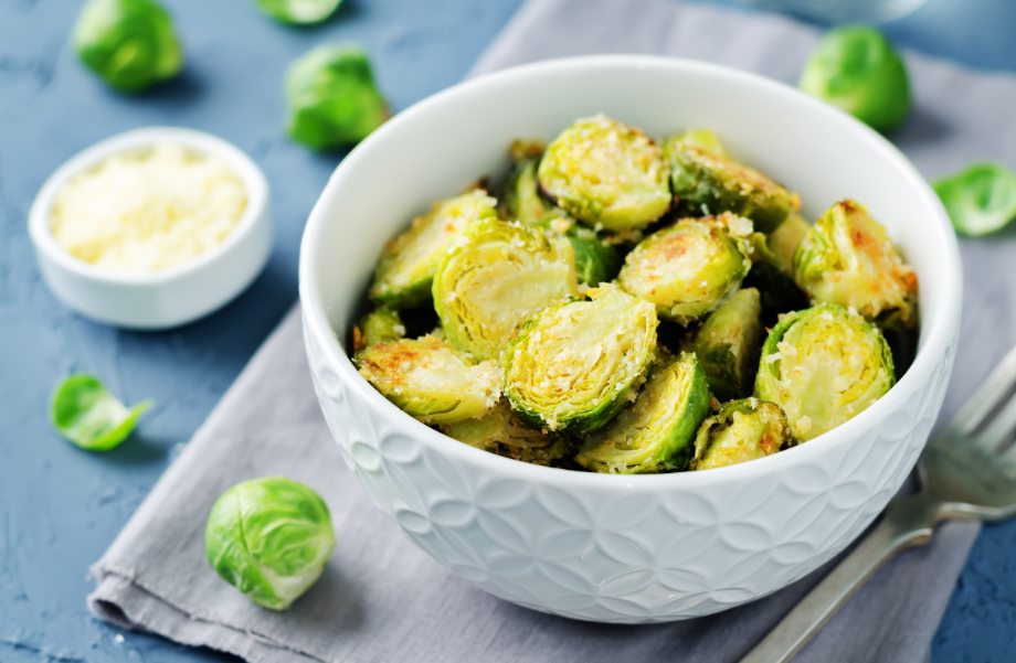 קאצ'ו א פפה: כרוב ניצנים צלוי ומוקרם בסגנון איטלקי