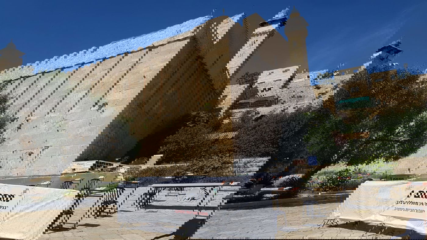 לפי ההנחיות: כך מתפללים במערת המכפלה בזמן הקורונה