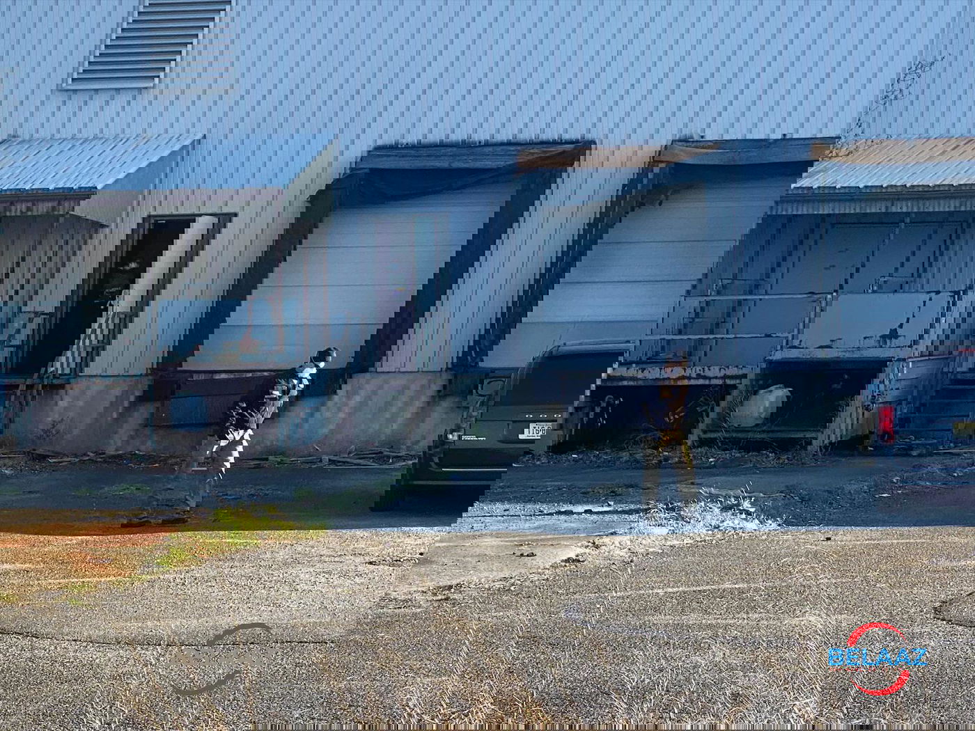 מה חיפשו סוכני  ה-FBI במפעלים החרדיים של לייקווד? צפו