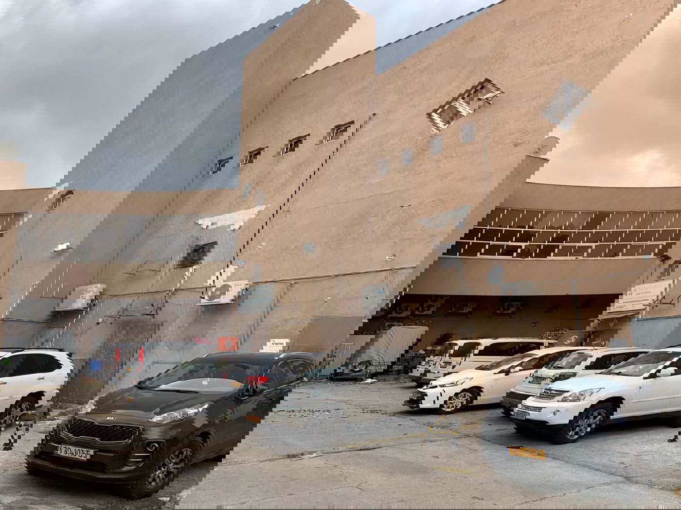 יד לאחים מבנה הכנסיה, השבוע