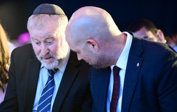 מנדלבליט: מניעה משפטית להארכת כהונת דן אלדד