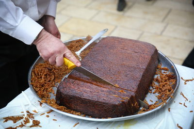 מדוע קנה הבעל שם טוב הקדוש הרבה קוגל לשבת?