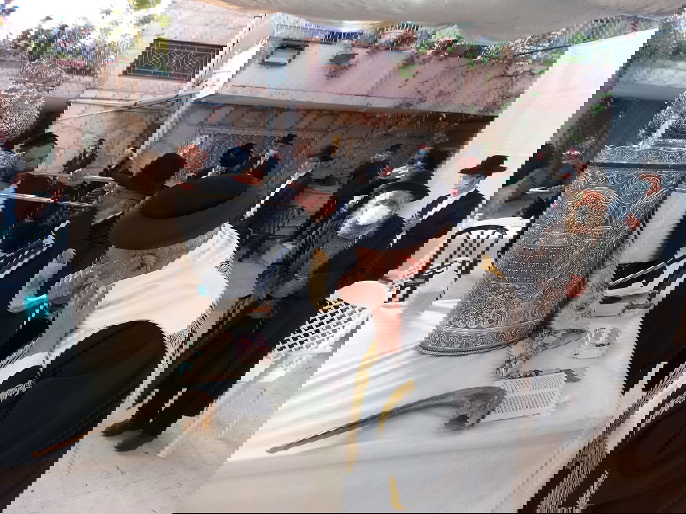 צום הקפות שופרות וחצוצרות: התיקון של הראש"ל נגד הקורונה