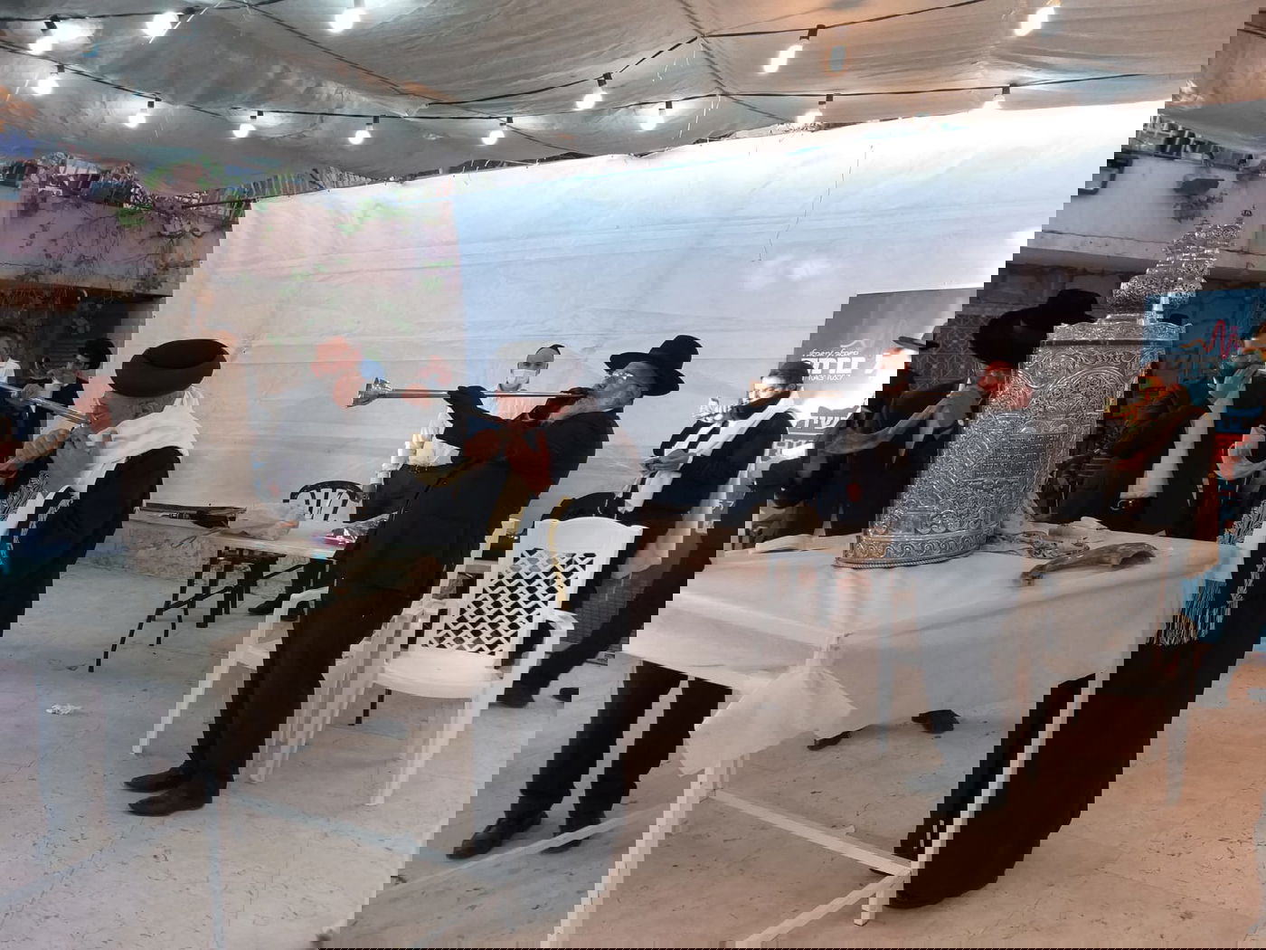 צום הקפות שופרות וחצוצרות: התיקון של הראש"ל נגד הקורונה