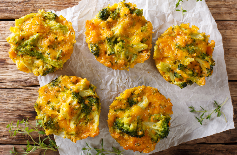 מאפינס ביצה עם בטטה וברוקולי או בעצם: חביתה משודרגת