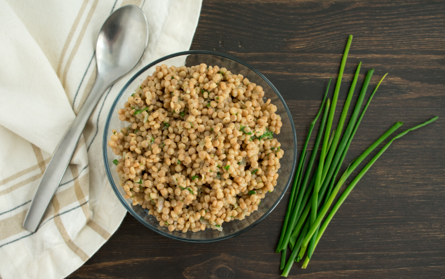 פתיתים חלביים מוקרמים בסיר אחד בסגנון קאצ'ו א פפה