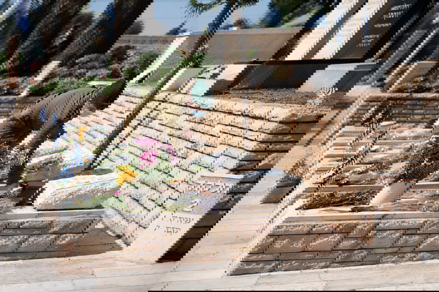 תיעוד: בתי העלמין הצבאיים ללא המשפחות