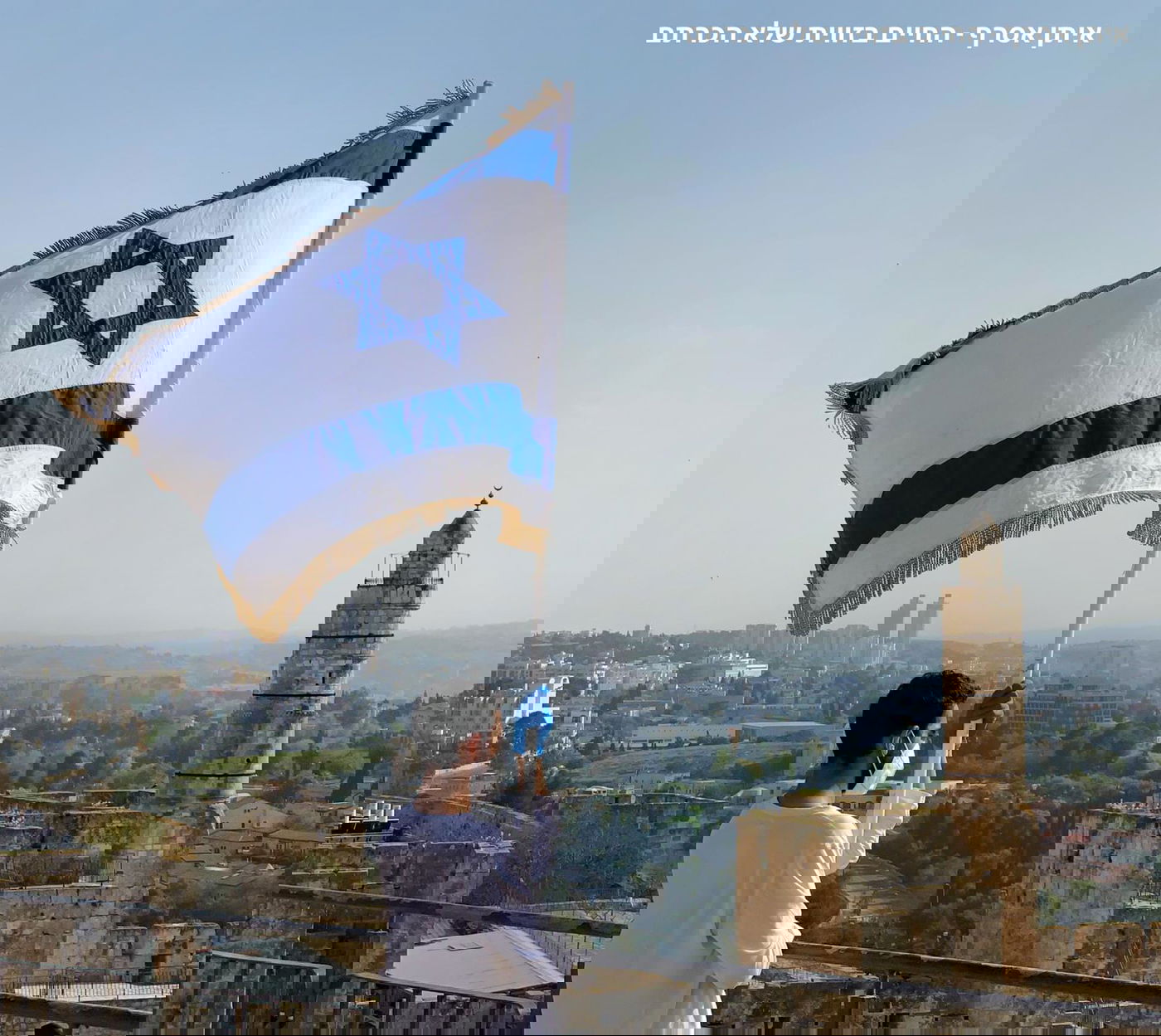 האמן והיוצר: איתן אסרף - החיים בזווית שלא הכרתם