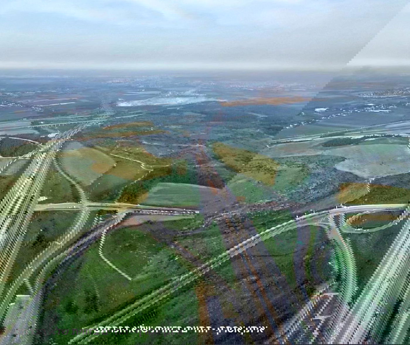 האמן והיוצר: איתן אסרף - החיים בזווית שלא הכרתם