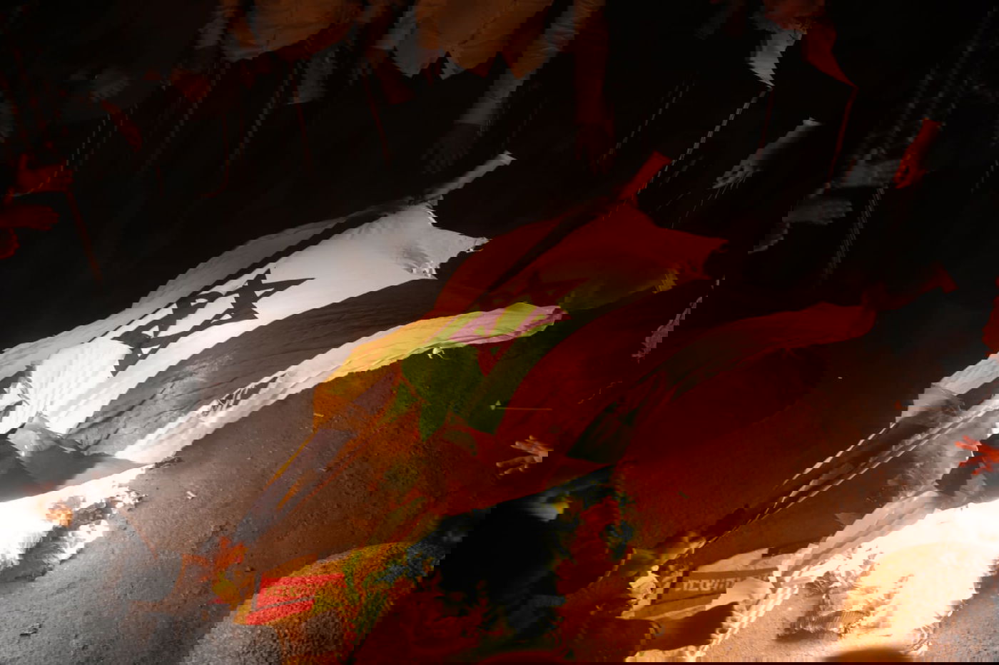 יום העצמאות של נטורי קרתא: תהלוכת אבל ודגלי פלסטין