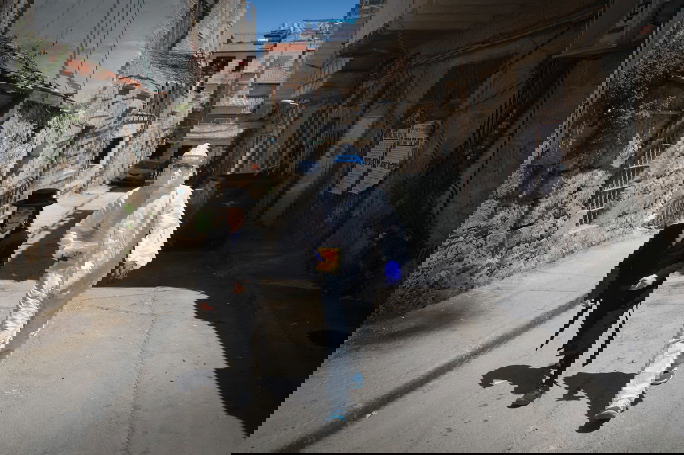 צוות מד"א ערך בדיקות במאה שערים ויצא בשלום