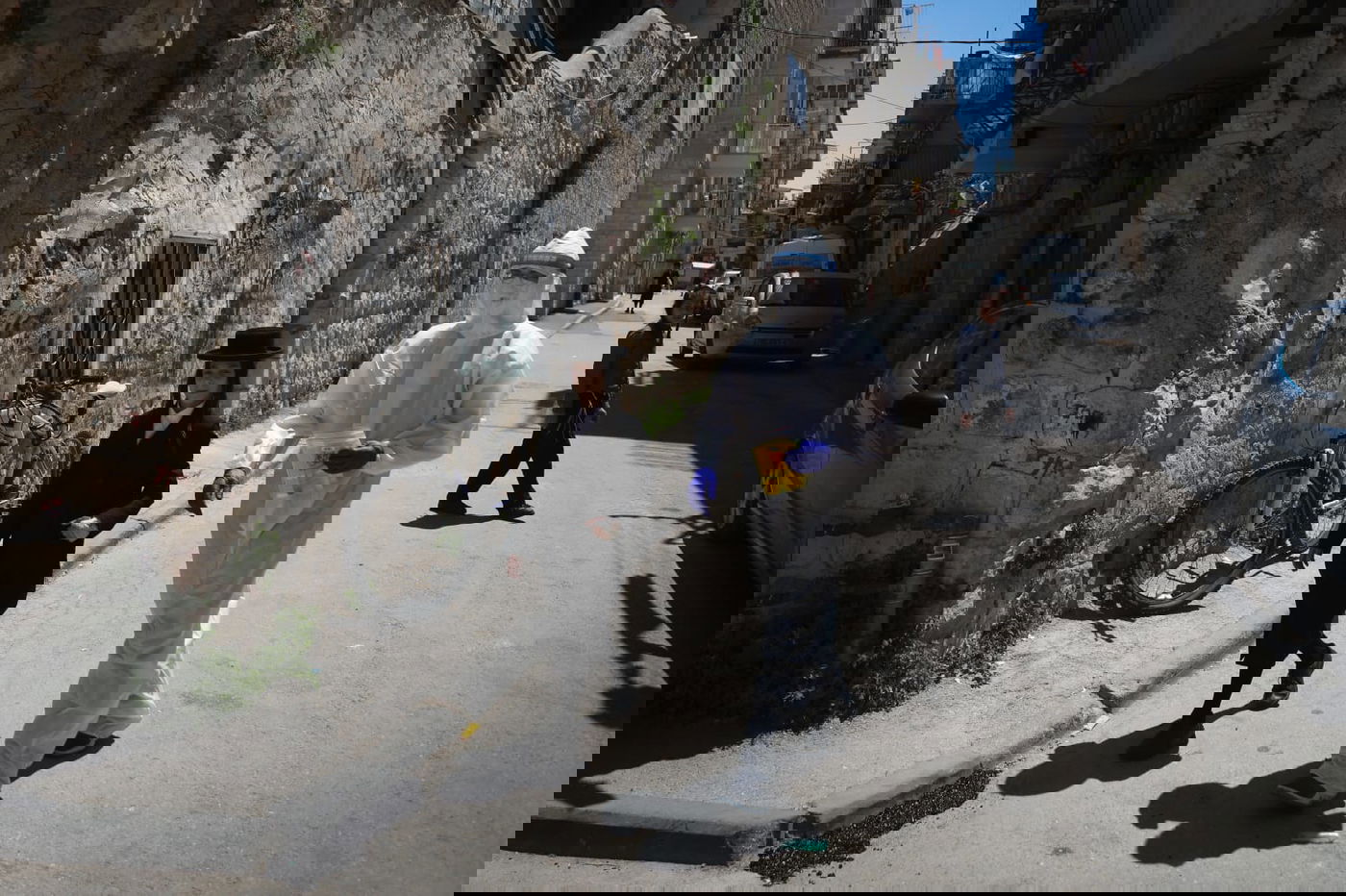 צוות מד"א ערך בדיקות במאה שערים ויצא בשלום