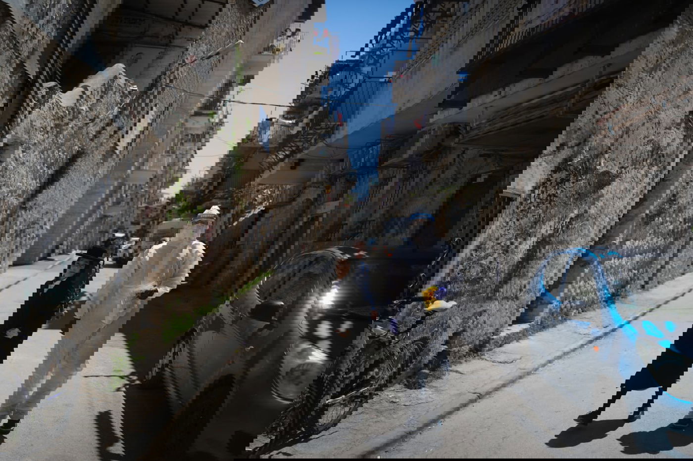 צוות מד"א ערך בדיקות במאה שערים ויצא בשלום